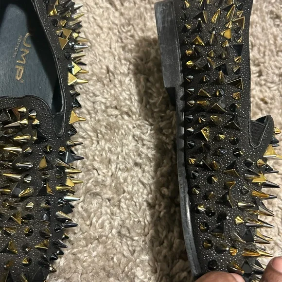 Men’s Shoes - Picture 3 of 7